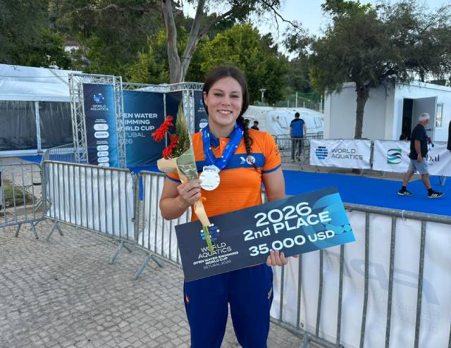 Ángela Martínez, nadadora del Proyecto FER