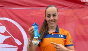 Bárbara Pardo, con la plata lograda en la Copa del Mundo de piragüismo de Alemania
