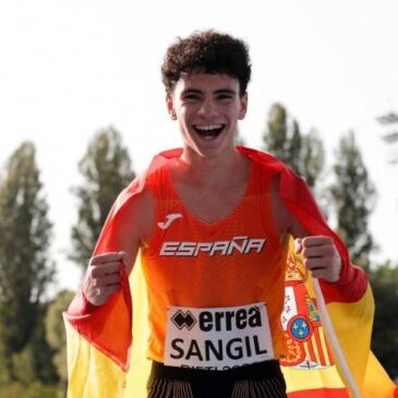 Del deportista FER Álex Sangil celebra su bronce europeo