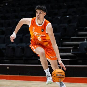 El jugador de baloncesto del Proyecto FER y Valencia Basket Javier Viguer