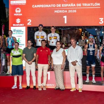 Podio del Campeonato de España de triatlón de Mérida
